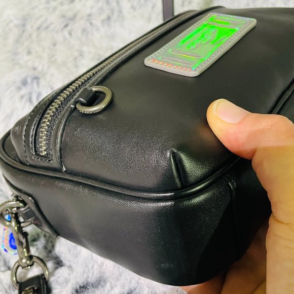 BNWT - COACH TERRAIN POUCH IN BLACK W/REFLECTIVE DETAILS (F79777) - Picture 8 of 15